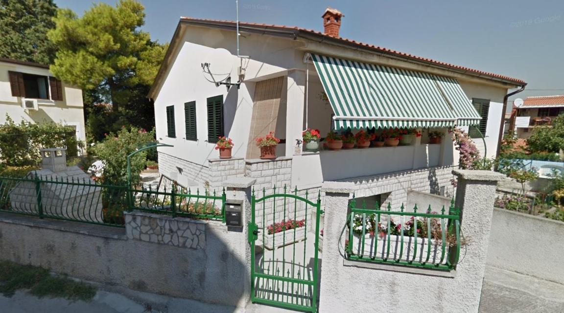 Apartamento Kety Premantura Exterior foto